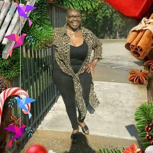 Meet your Posher, Rose